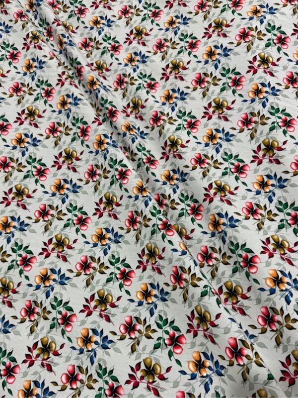 9 Light Grey Floral Linen Boski